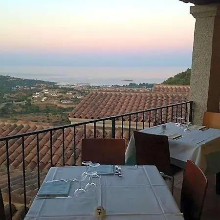 Castello Hotel 3*