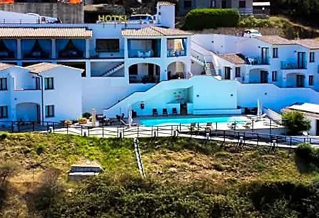 Castello Hotel 3*